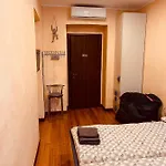 Casa Friends Lingotto Ospedali Metro Spezia 4*