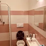 ゲストハウス Casa Friends Lingotto Ospedali Metro Spezia
