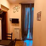 Casa Friends Lingotto Ospedali Metro Spezia ゲストハウス 4*