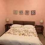 Casa Friends Lingotto Ospedali Metro Spezia 4*