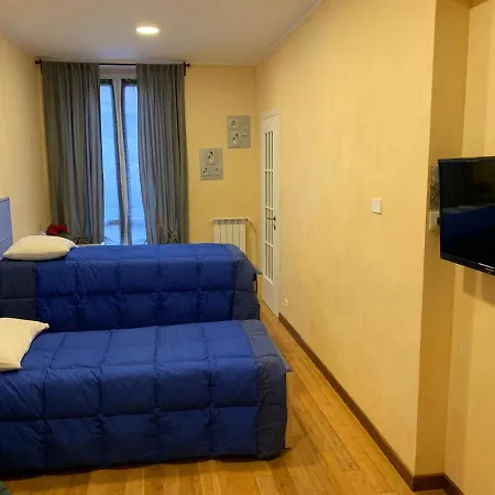 Penzion Casa Friends Lingotto Ospedali Metro Spezia 4*