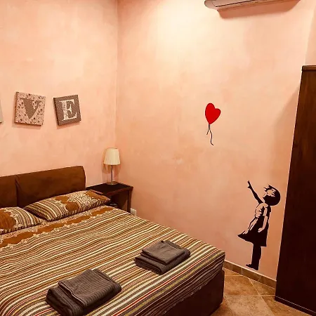 Casa Friends Lingotto Ospedali Metro Spezia Guest house