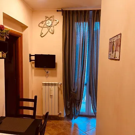 Casa Friends Lingotto Ospedali Metro Spezia Guest house *