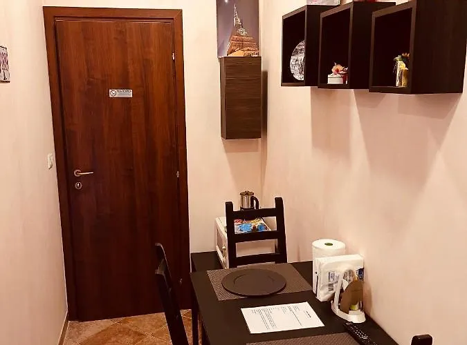Casa Friends Lingotto Ospedali Metro Spezia Penzion 4*