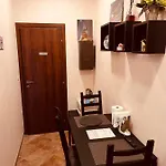 Casa Friends Lingotto Ospedali Metro Spezia Penzion 4*