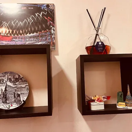 Casa Friends Lingotto Ospedali Metro Spezia 4*