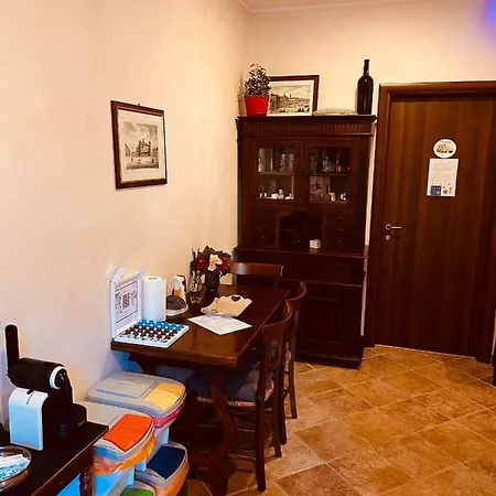 Casa Friends Lingotto Ospedali Metro Spezia Гостевой дом 4*