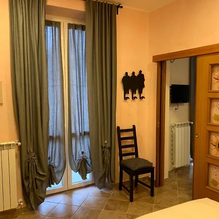 Pensjonat Casa Friends Lingotto Ospedali Metro Spezia