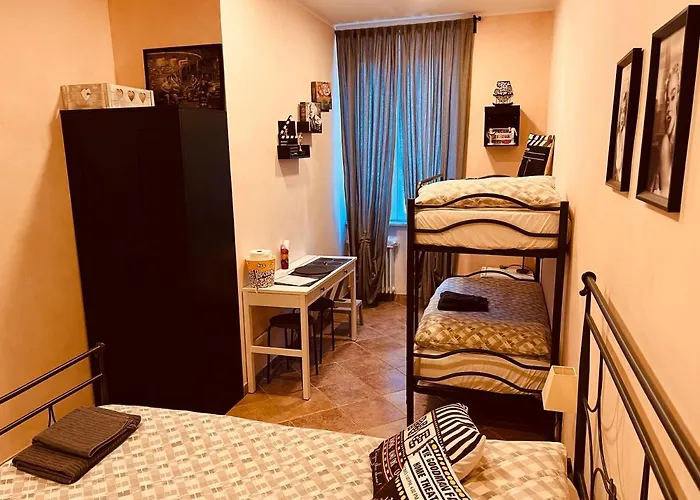 Casa Friends Lingotto Ospedali Metro Spezia 4* Turin