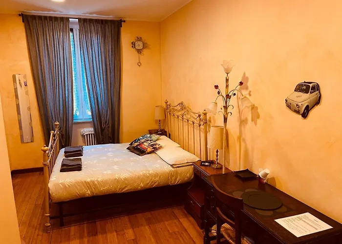 Guest house Casa Friends Lingotto Ospedali Metro Spezia 4*