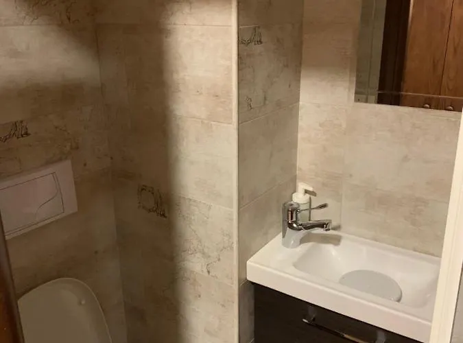 Casa Friends Lingotto Ospedali Metro Spezia Vendégház Torino