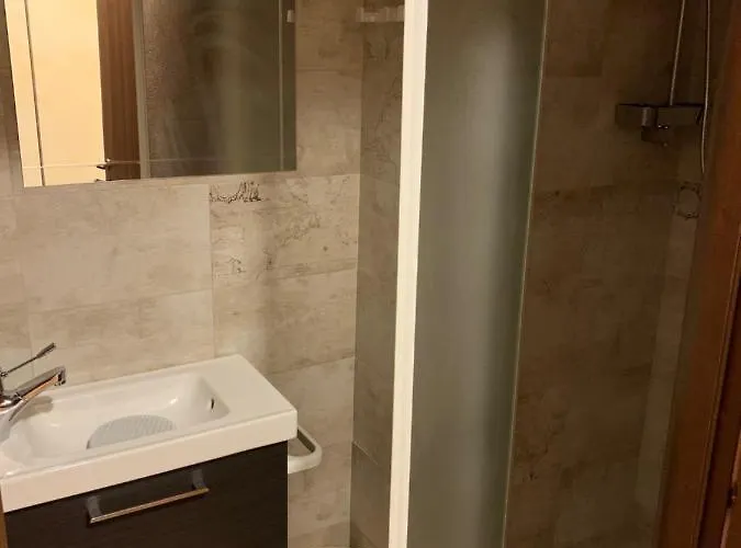 Casa Friends Lingotto Ospedali Metro Spezia Guest house Turin