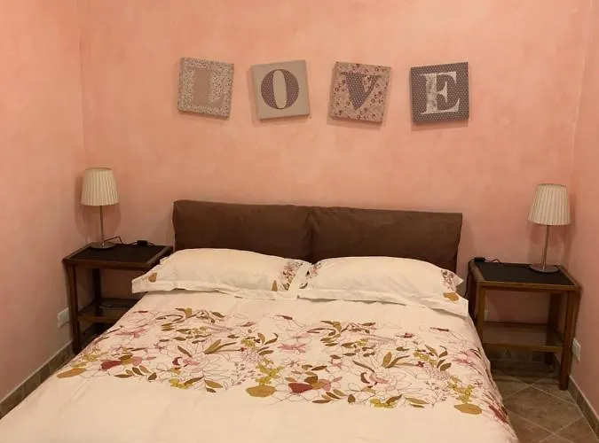 Casa Friends Lingotto Ospedali Metro Spezia 4*