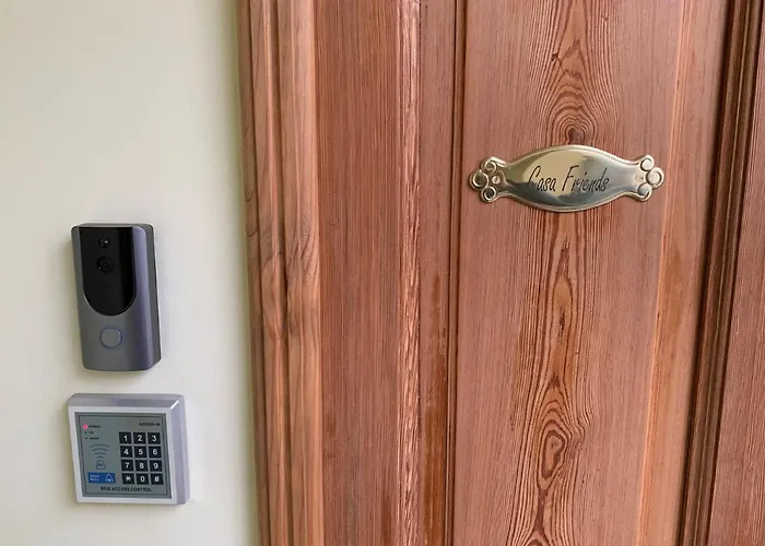 Casa Friends Lingotto Ospedali Metro Spezia